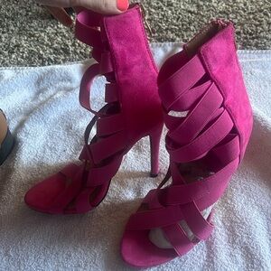 New pink womens heels size 8